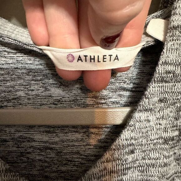 Athleta oversized gray pullover batwing hoodie size XS - Picture 4 of 8